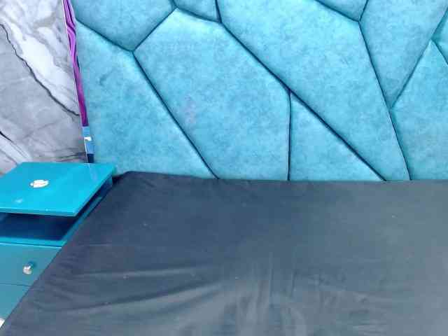 ShantalBBW webcam