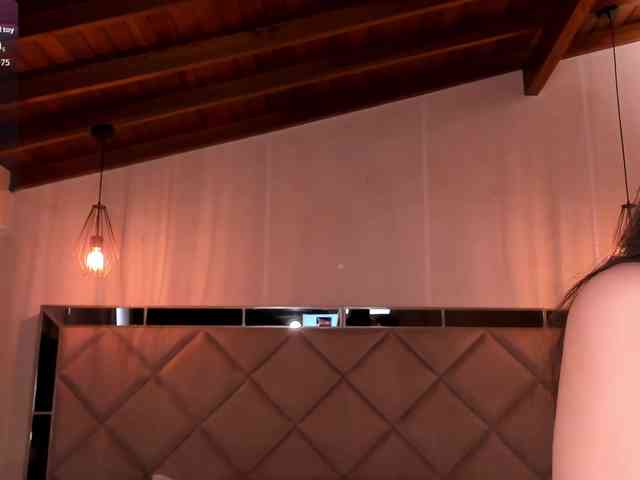 ValeriaVelvet webcam