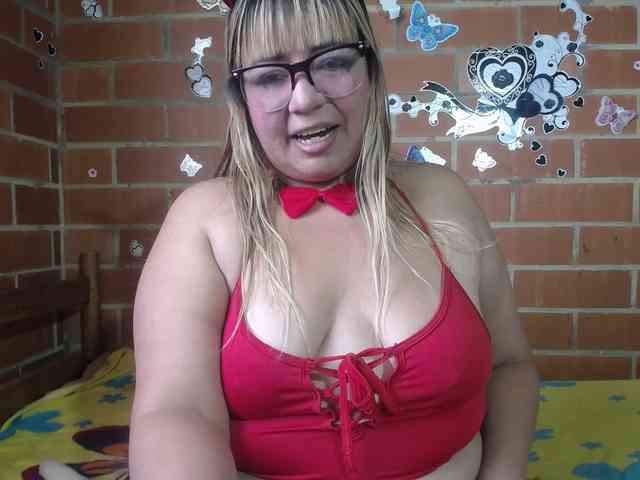 jones-scarlet webcam