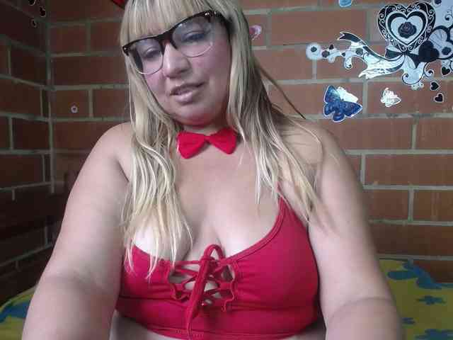 jones-scarlet webcam