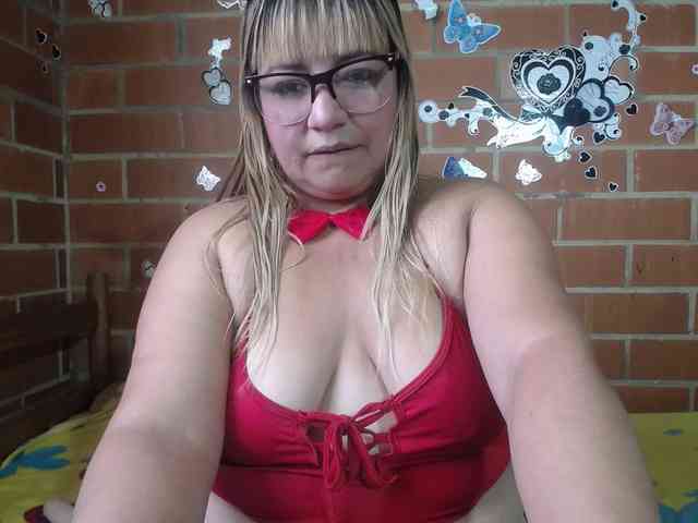jones-scarlet webcam