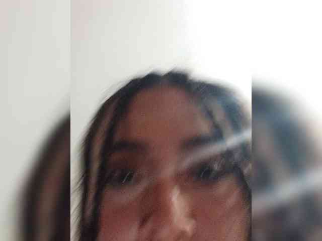 TiffanyB8 webcam