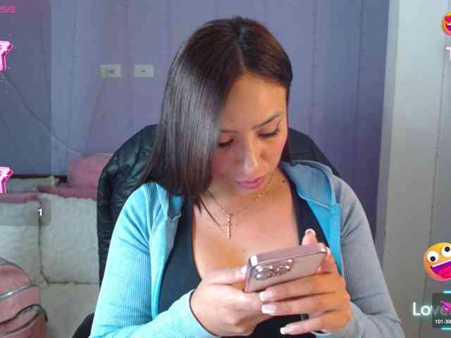 paulinagalvis2700 webcam