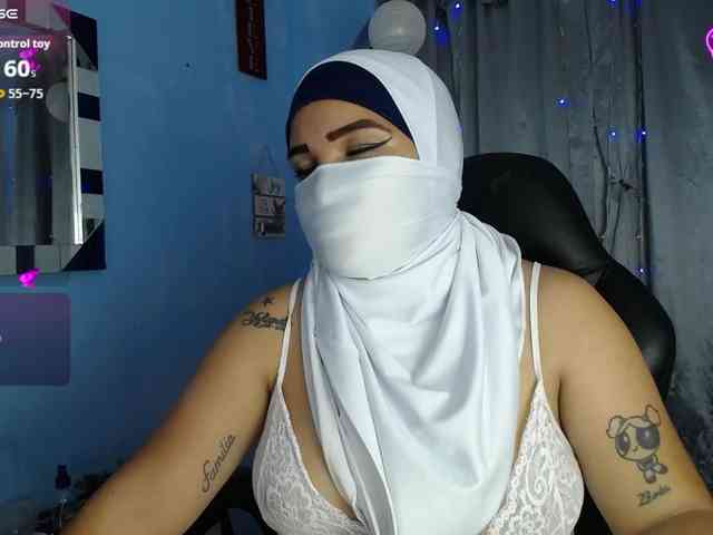 FalakYasin webcam