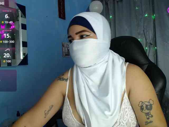FalakYasin webcam
