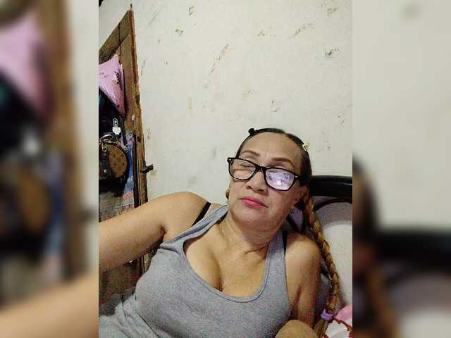 cherrywhite03 webcam