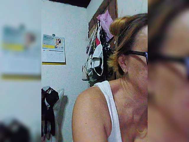 cherrywhite03 webcam