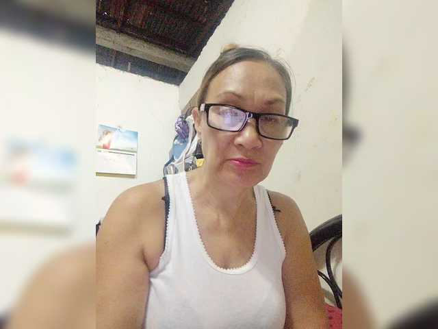 cherrywhite03 webcam