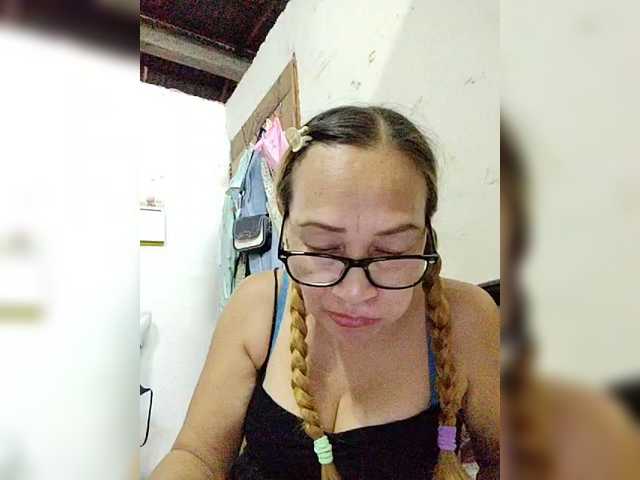 cherrywhite03 webcam