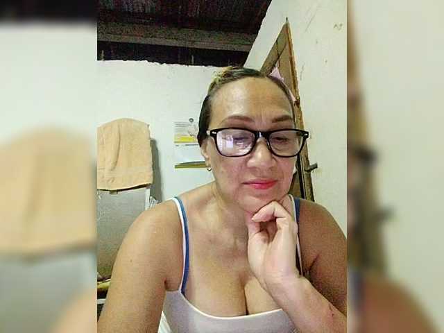 cherrywhite03 webcam