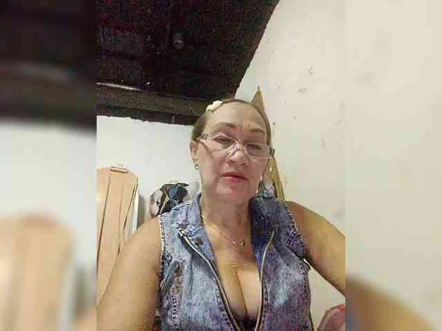 cherrywhite03 webcam