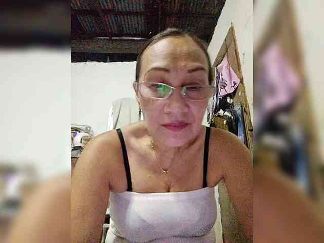 cherrywhite03 webcam