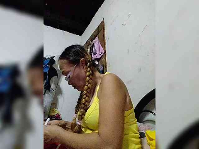 cherrywhite03 webcam