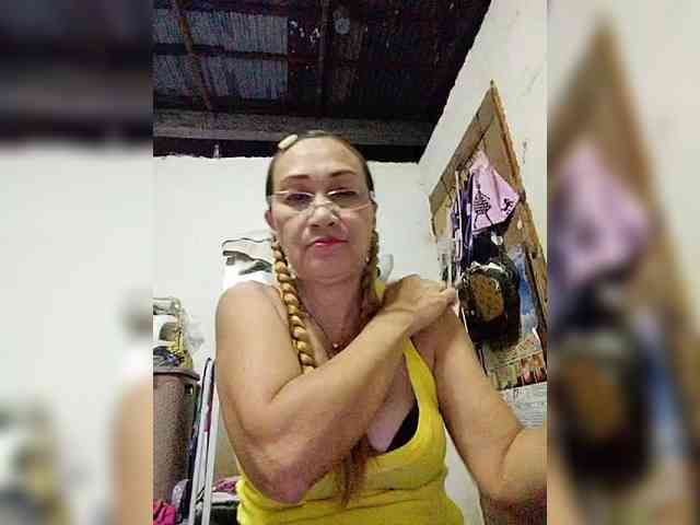 cherrywhite03 webcam
