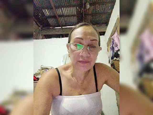 cherrywhite03 webcam