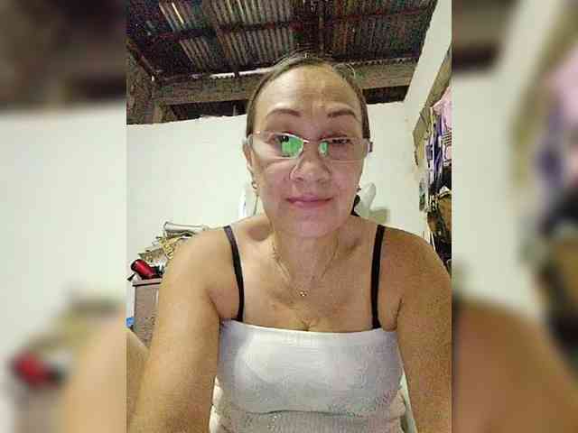 cherrywhite03 webcam