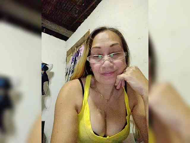 cherrywhite03 webcam