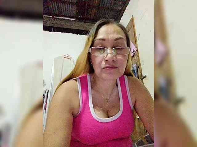 cherrywhite03 webcam