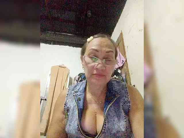 cherrywhite03 webcam