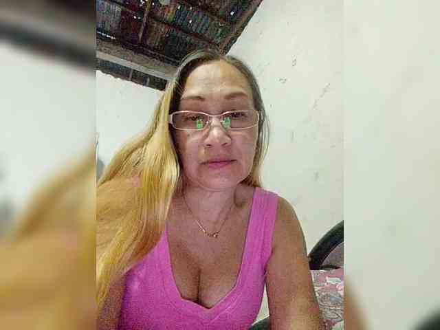 cherrywhite03 webcam