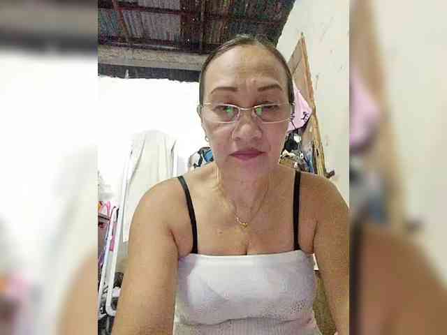 cherrywhite03 webcam