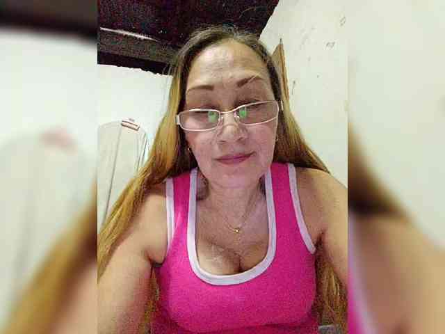 cherrywhite03 webcam
