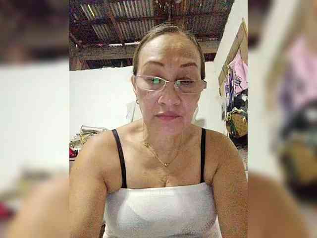 cherrywhite03 webcam