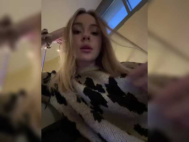 Entrez le videochat erotique avec le
modèle Nestyzz Nestyzz