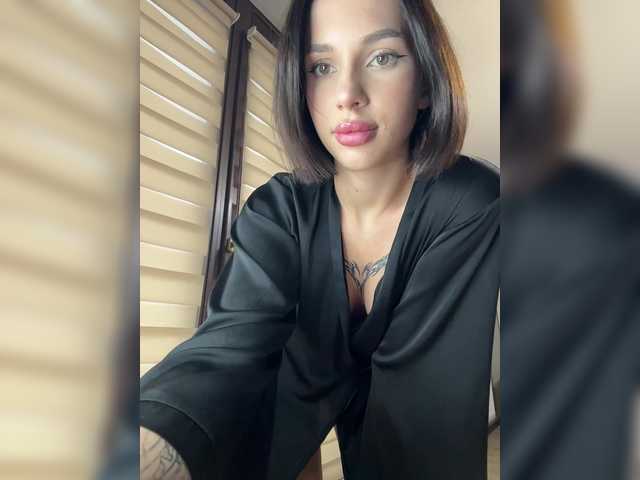 Gratis Live Sexcam mit BabyDarii BabyDarii