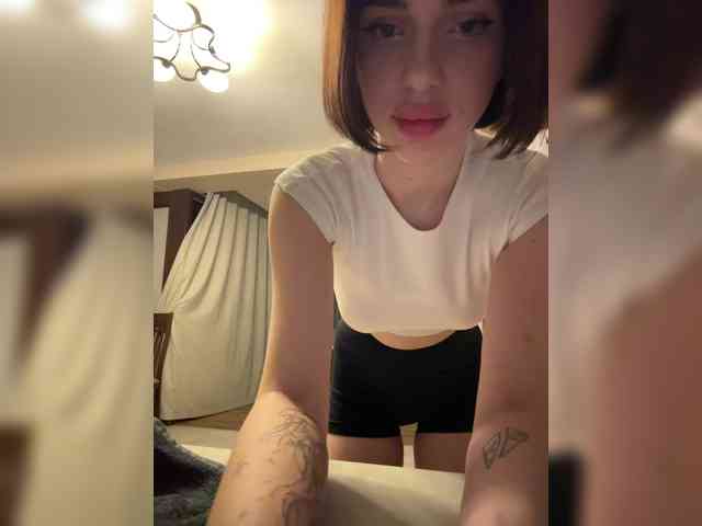 BabyDarii webcam
