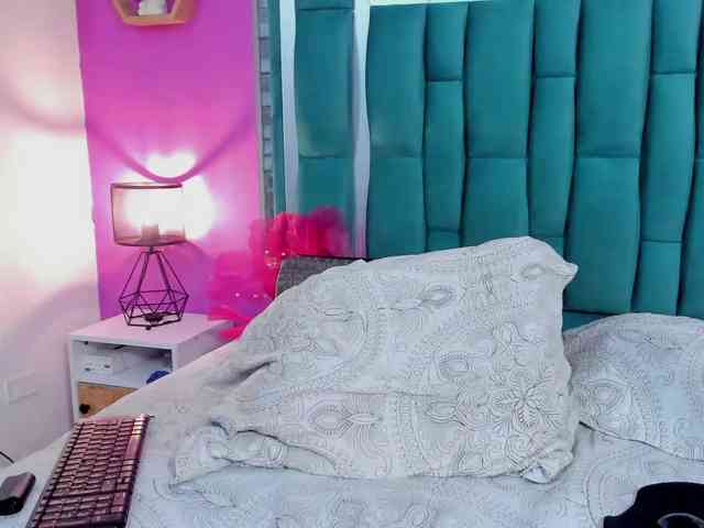 VALERY_ANDERSON webcam