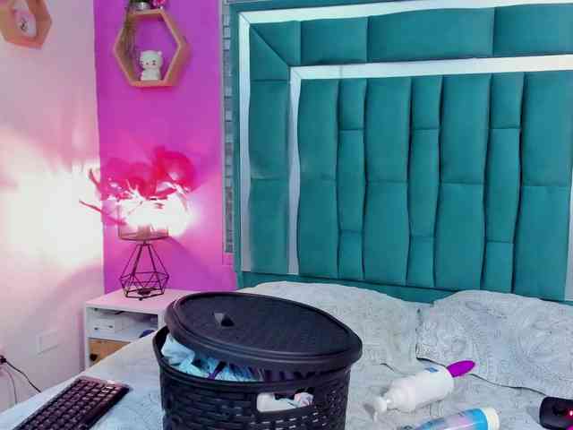 VALERY_ANDERSON webcam