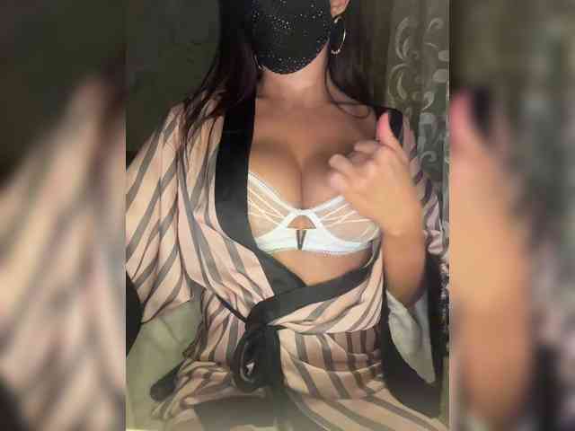 ZarinaMilf webcam