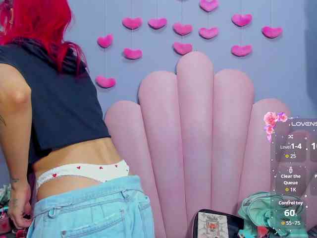 LUCY_MILLER webcam