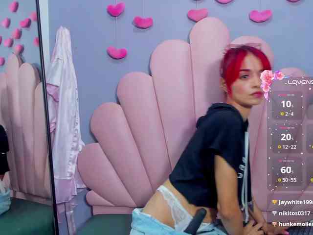 LUCY_MILLER webcam