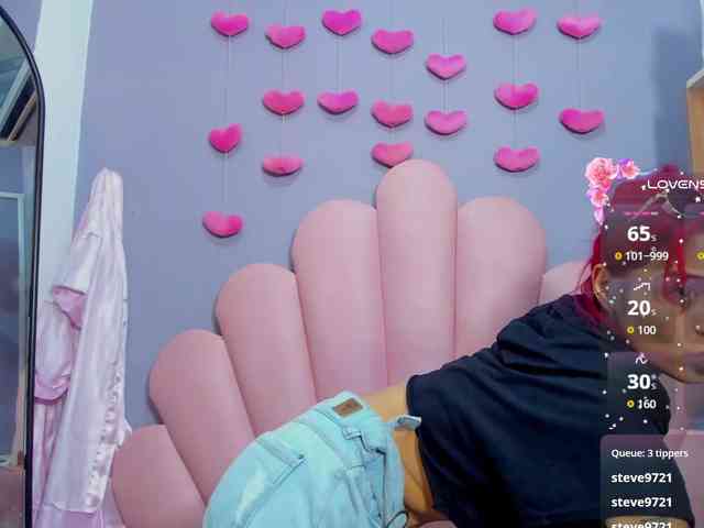 LUCY_MILLER webcam
