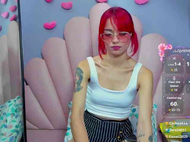 LUCY_MILLER webcam