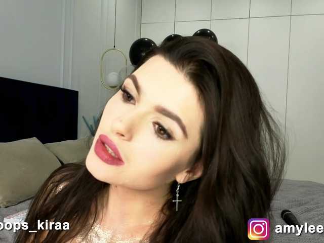 Accedi alla chat con il nickname Oops_kiraa Oops_kiraa