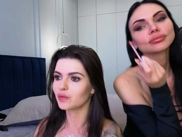 go to chat with Oops_kiraa