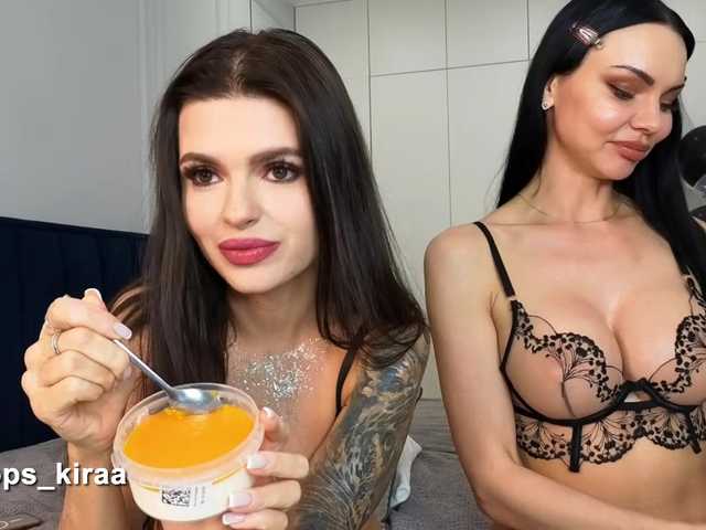 Entrez le videochat erotique avec le
modèle Oops_kiraa Oops_kiraa