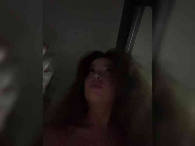 YourLadyyy webcam