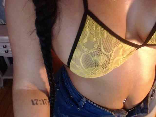 sofiacowperx webcam