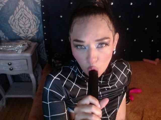 sofiacowperx webcam