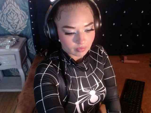 sofiacowperx webcam
