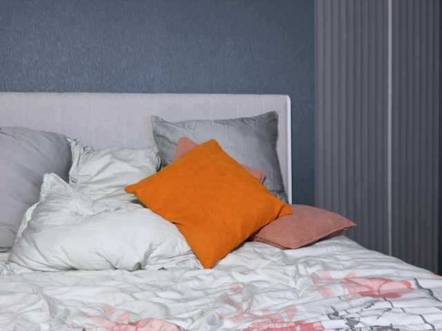 go to chat with -Molly-