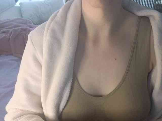 PassionateMommy webcam