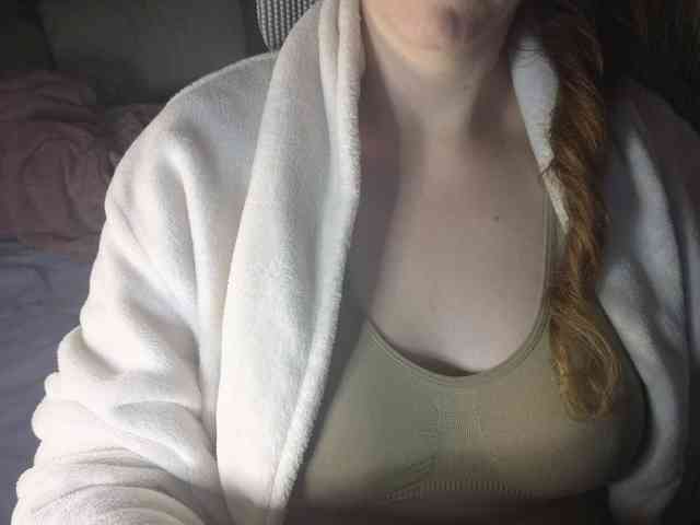 PassionateMommy webcam