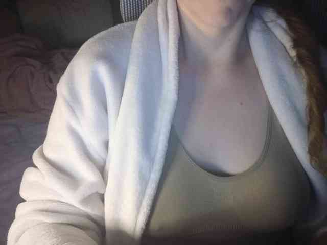 PassionateMommy webcam