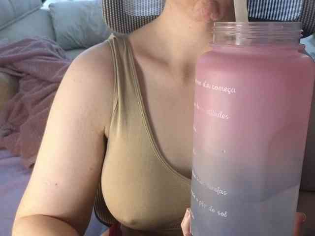 PassionateMommy webcam