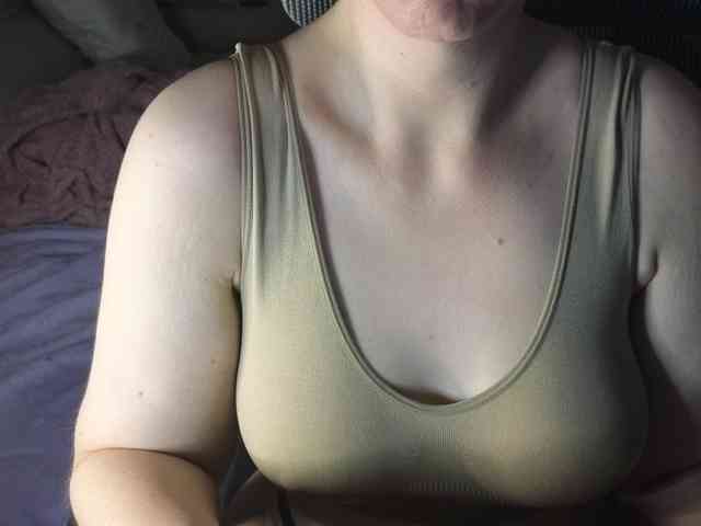PassionateMommy webcam